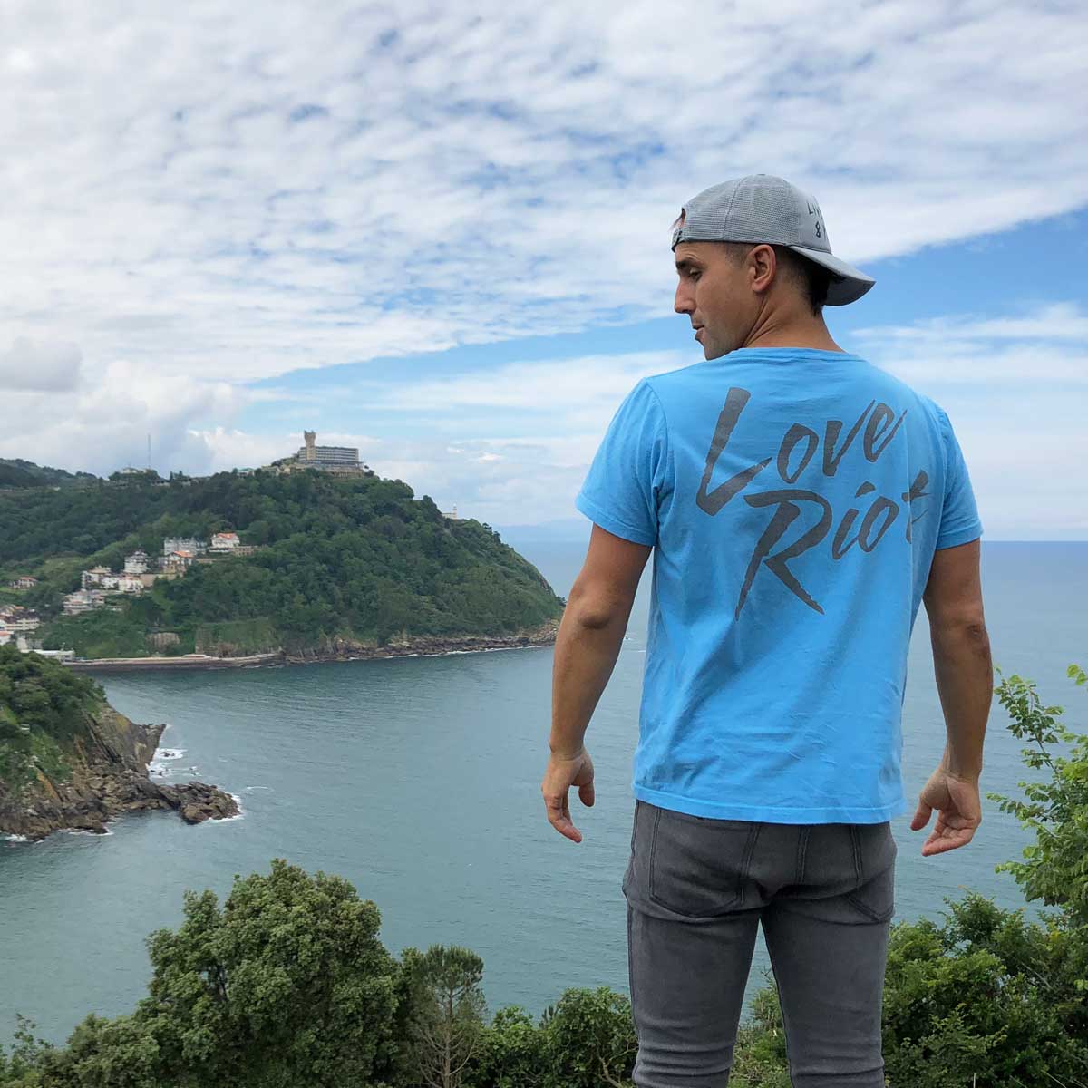 MIAMI-T-SHIRT-BLUE-2