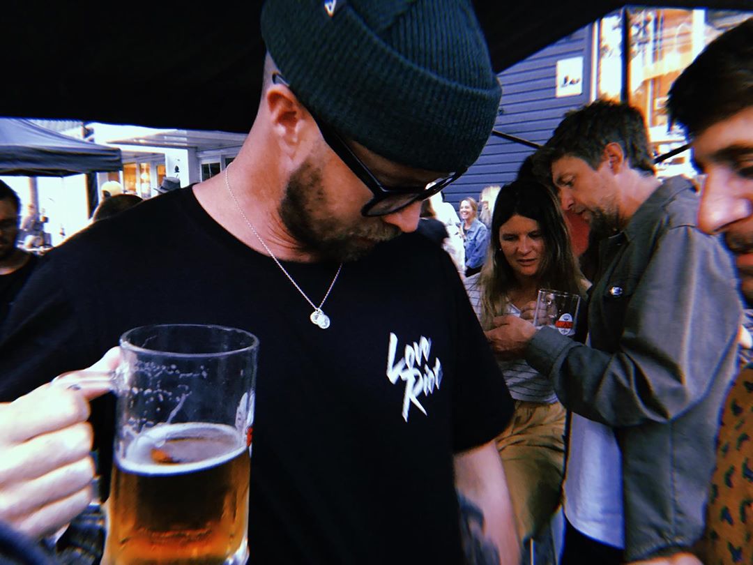 TOUR-DeBAUCHERY-TSHIRT-BLACK-4