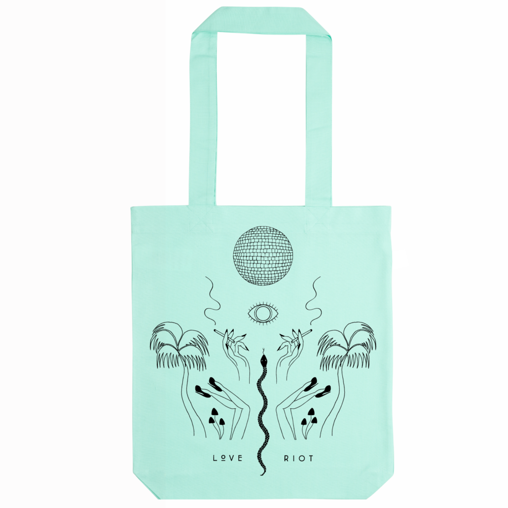 Love riot club tote magic garden