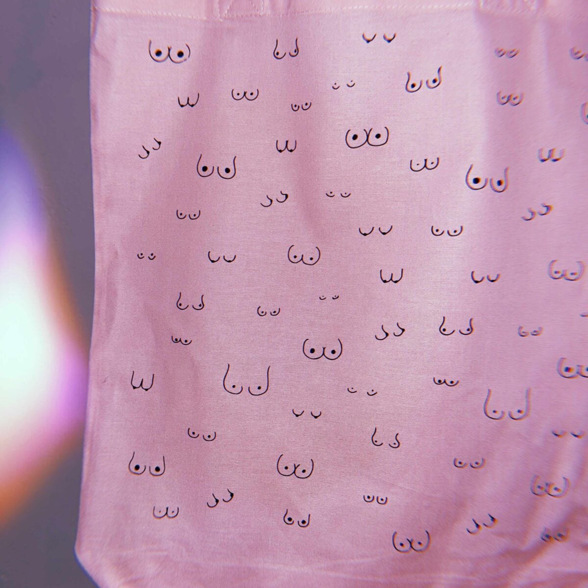 Love riot club boobscape bag